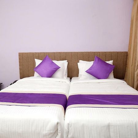 Oyo 9797 Hotel Vbee Plaza تريفِندرم المظهر الخارجي الصورة