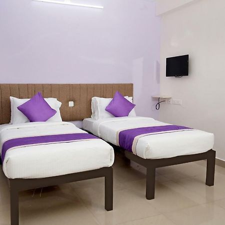 Oyo 9797 Hotel Vbee Plaza تريفِندرم المظهر الخارجي الصورة