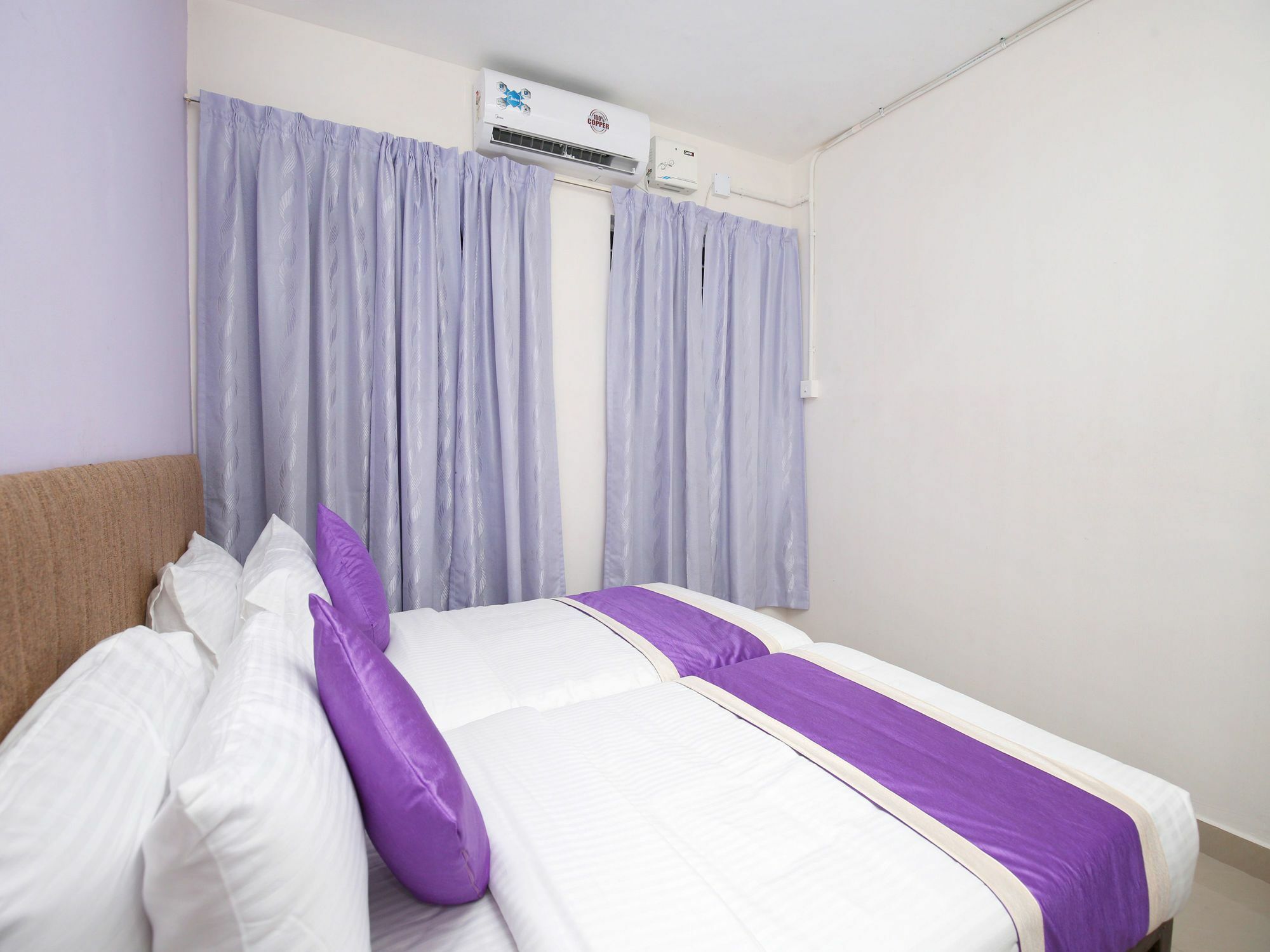Oyo 9797 Hotel Vbee Plaza تريفِندرم المظهر الخارجي الصورة
