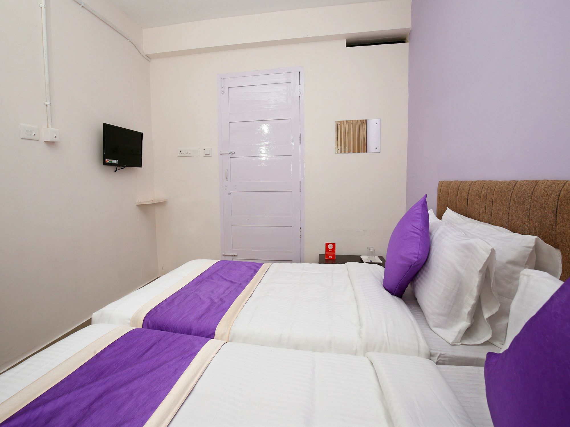 Oyo 9797 Hotel Vbee Plaza تريفِندرم المظهر الخارجي الصورة