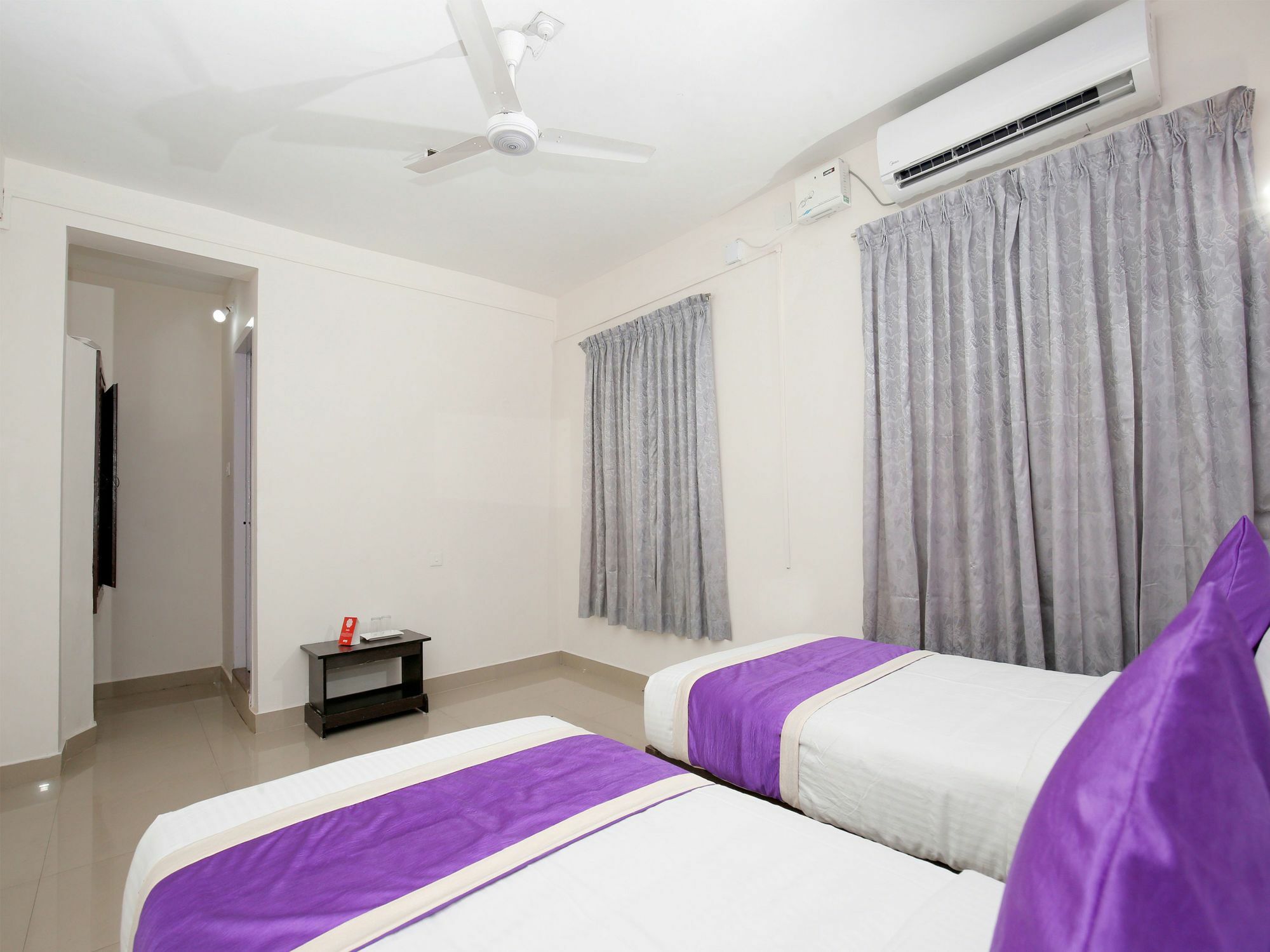 Oyo 9797 Hotel Vbee Plaza تريفِندرم المظهر الخارجي الصورة