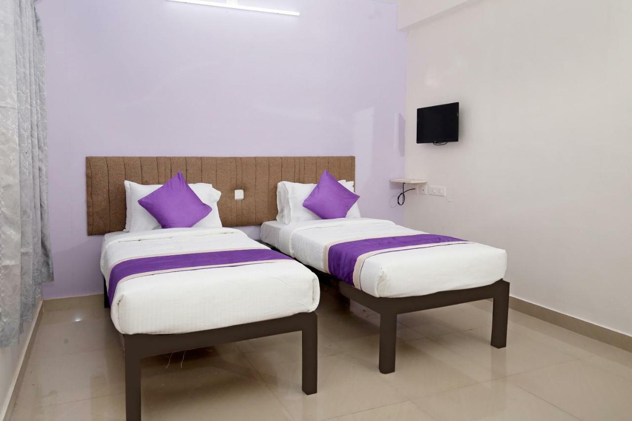 Oyo 9797 Hotel Vbee Plaza تريفِندرم المظهر الخارجي الصورة