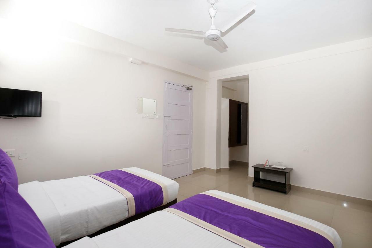 Oyo 9797 Hotel Vbee Plaza تريفِندرم المظهر الخارجي الصورة